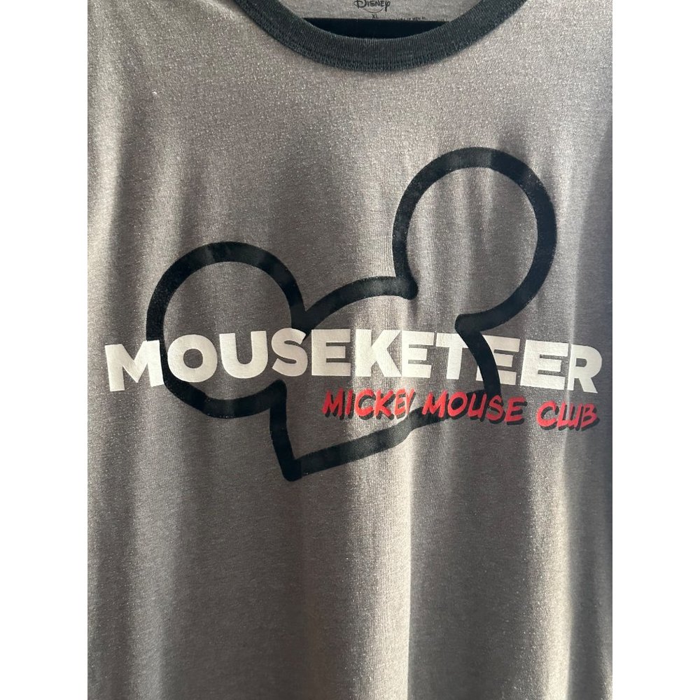 Disney size XL cotton blend gray Mickey Mouse Club Member t-shirt
